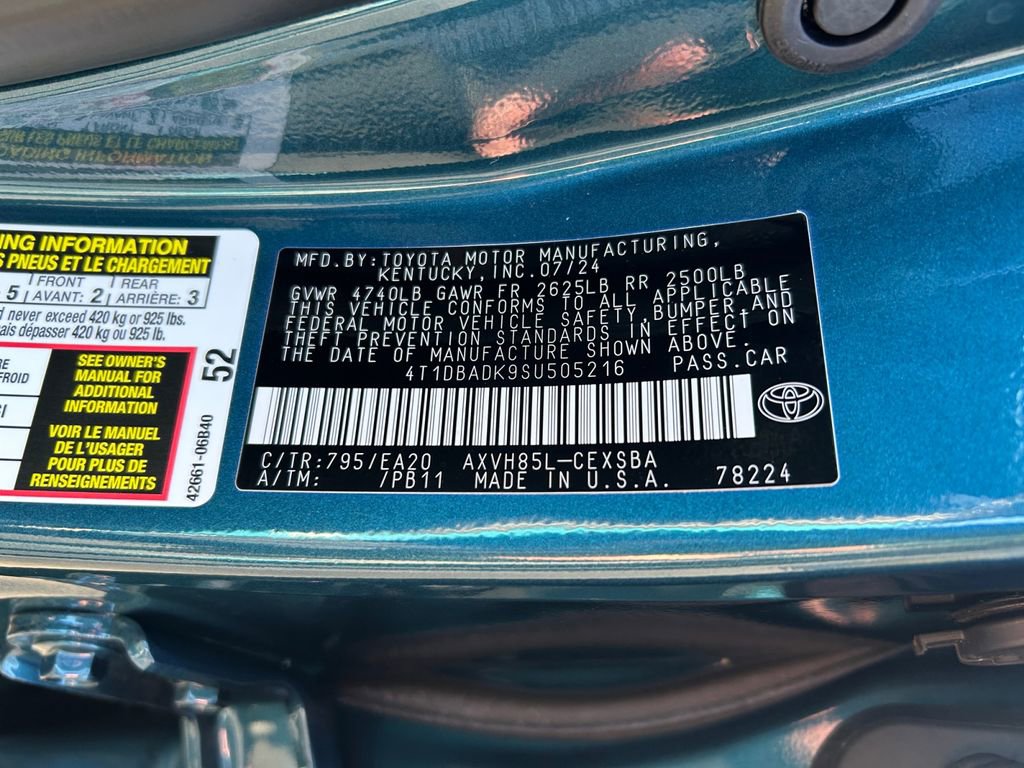 Used 2025 Toyota Camry SE w/ Convenience Package image 34