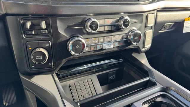 New 2026 Ford F350 Lariat w/ Lariat Ultimate Package AWD/4WD image 30