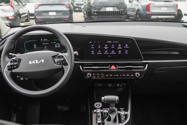 New 2026 Kia Niro EX FWD image 5