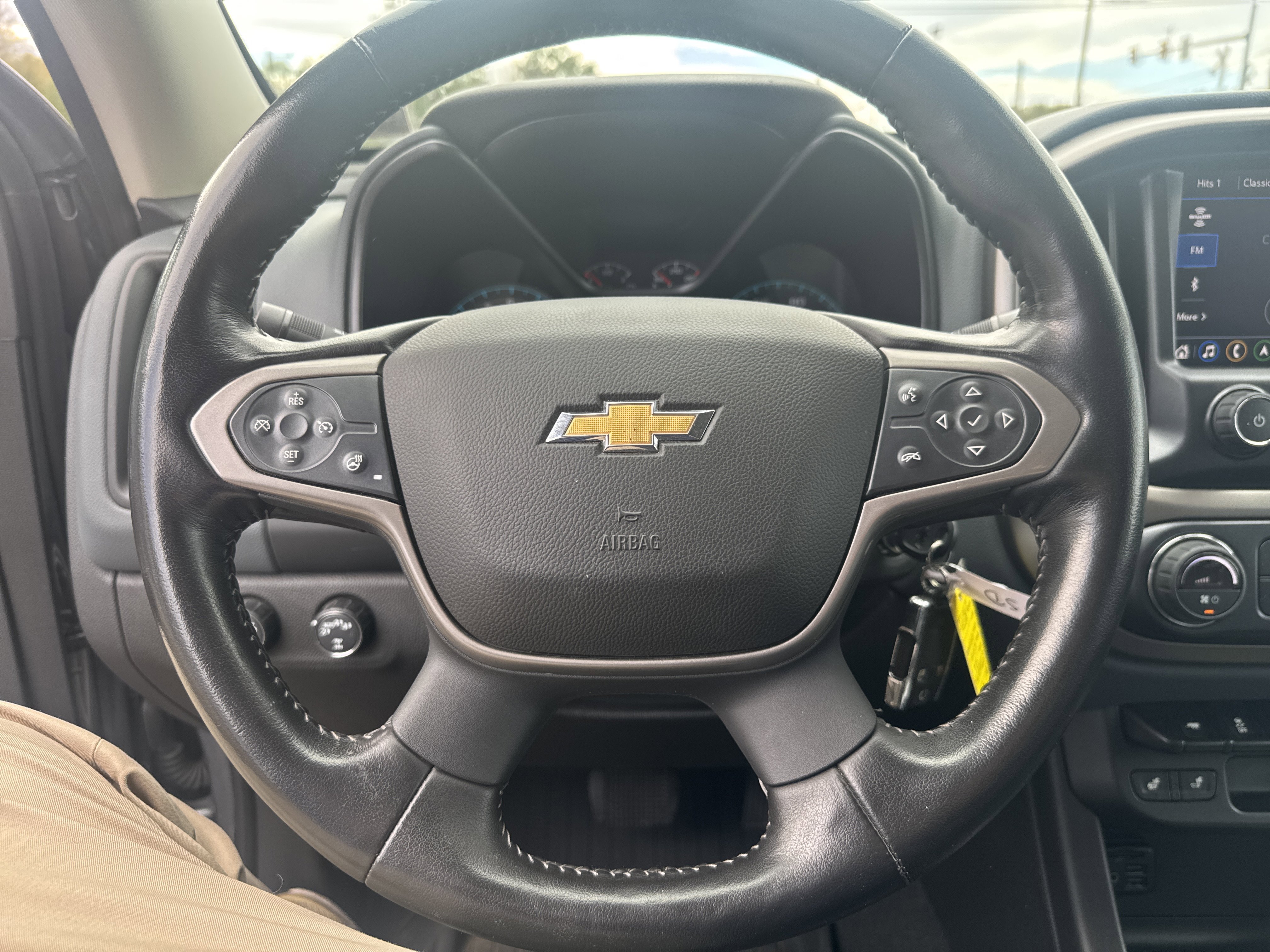 Used 2022 Chevrolet Colorado Z71 image 17