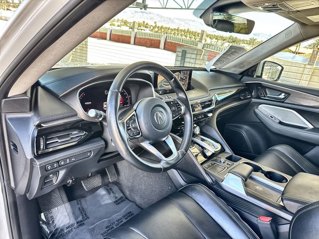 Used 2023 Acura MDX SH-AWD w/ Advance Package image 2