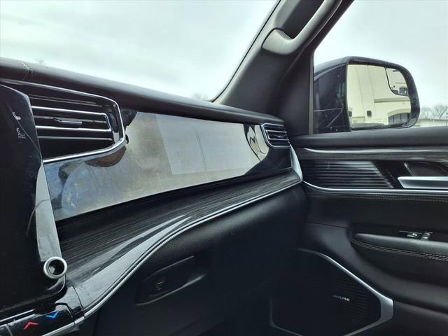 Certified 2022 Jeep Wagoneer Series II image 22