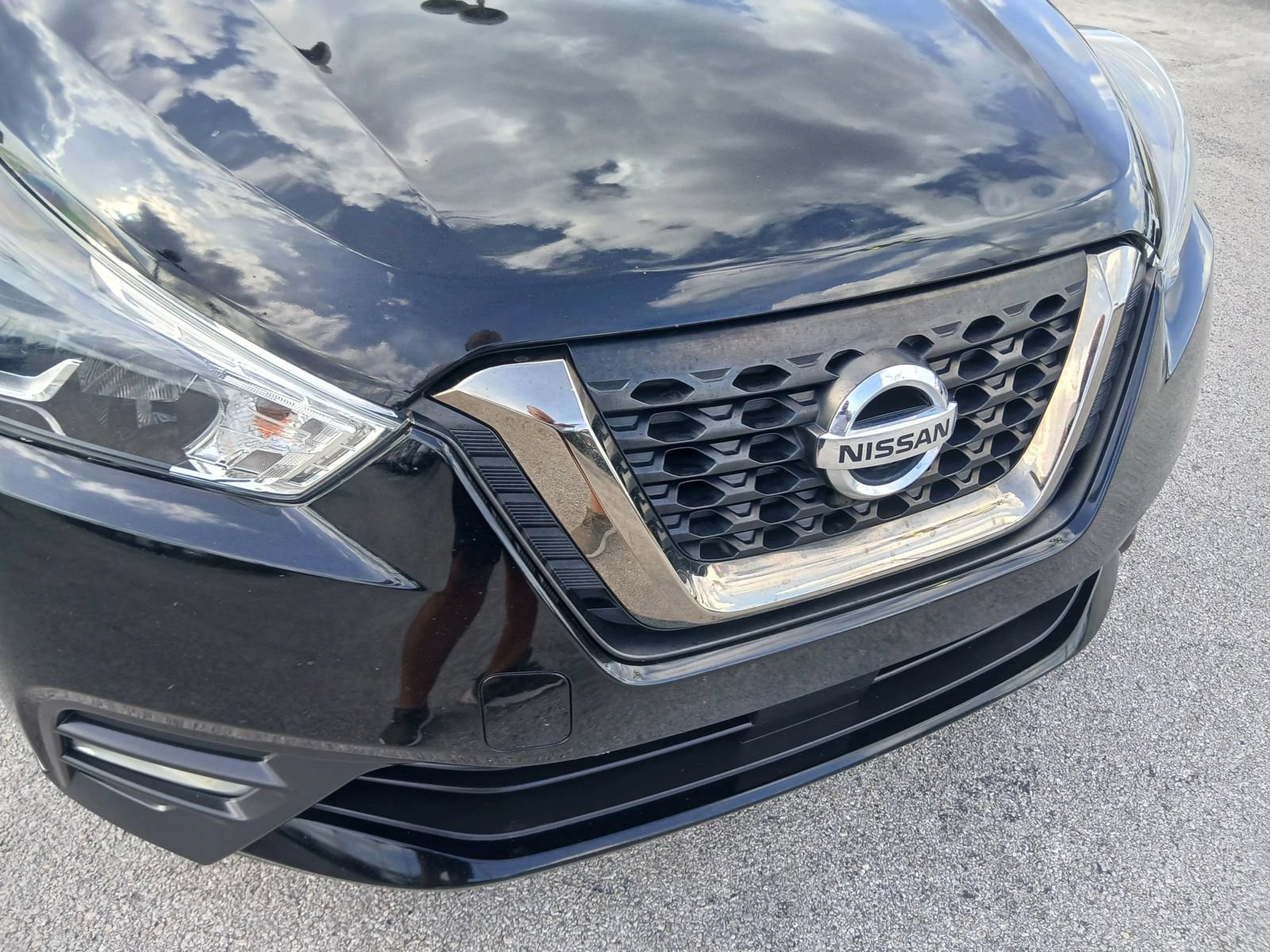 Used 2020 Nissan Kicks SR w/ SR Premium Package FWD image 23