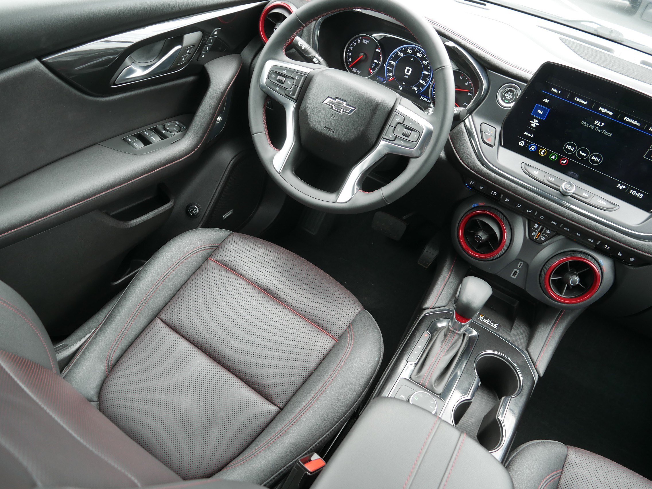 Used 2023 Chevrolet Blazer RS w/ Driver Confidence II Package AWD/4WD image 9
