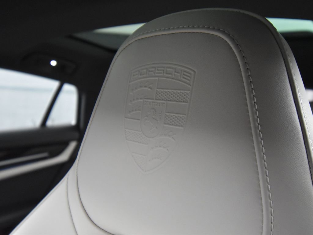 Used 2025 Porsche Panamera 4 image 23
