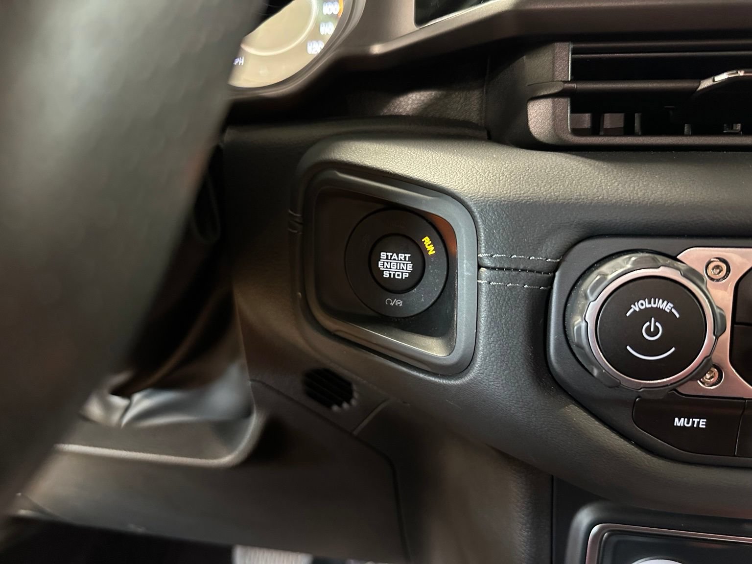 Used 2024 Jeep Wrangler Unlimited Rubicon 392 AWD/4WD image 25