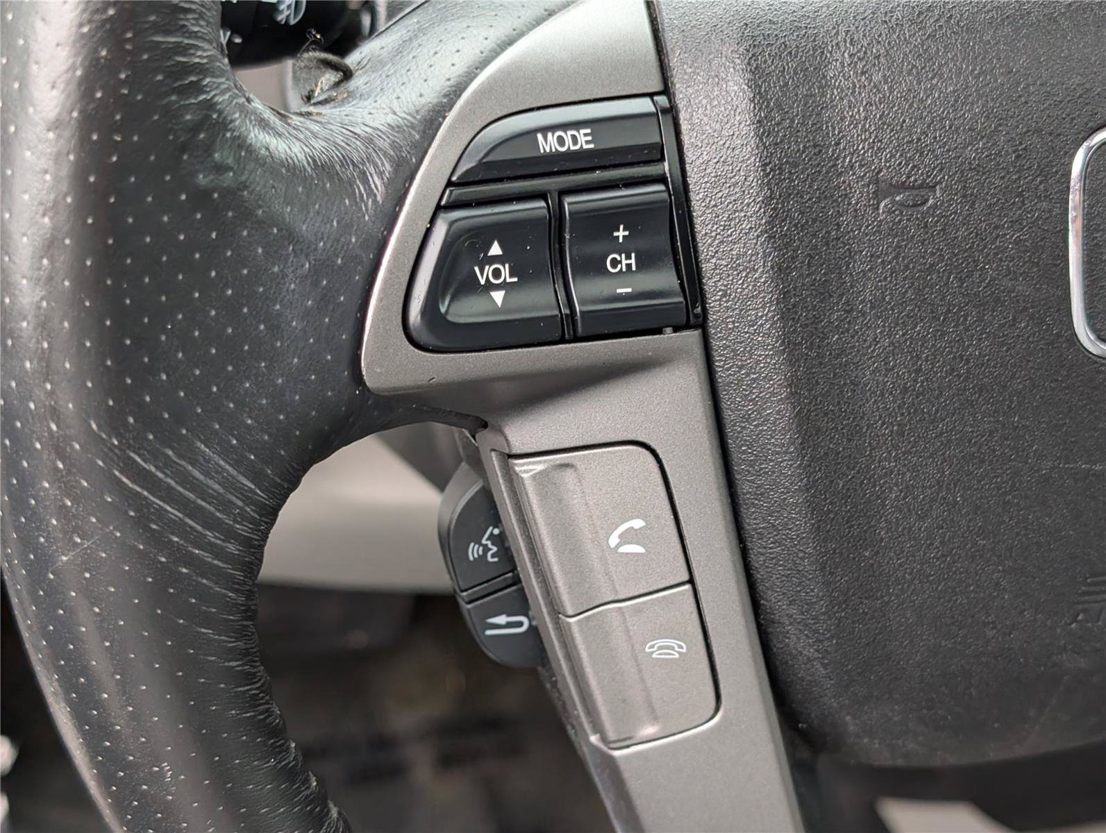 Used 2013 Honda Pilot Touring image 28