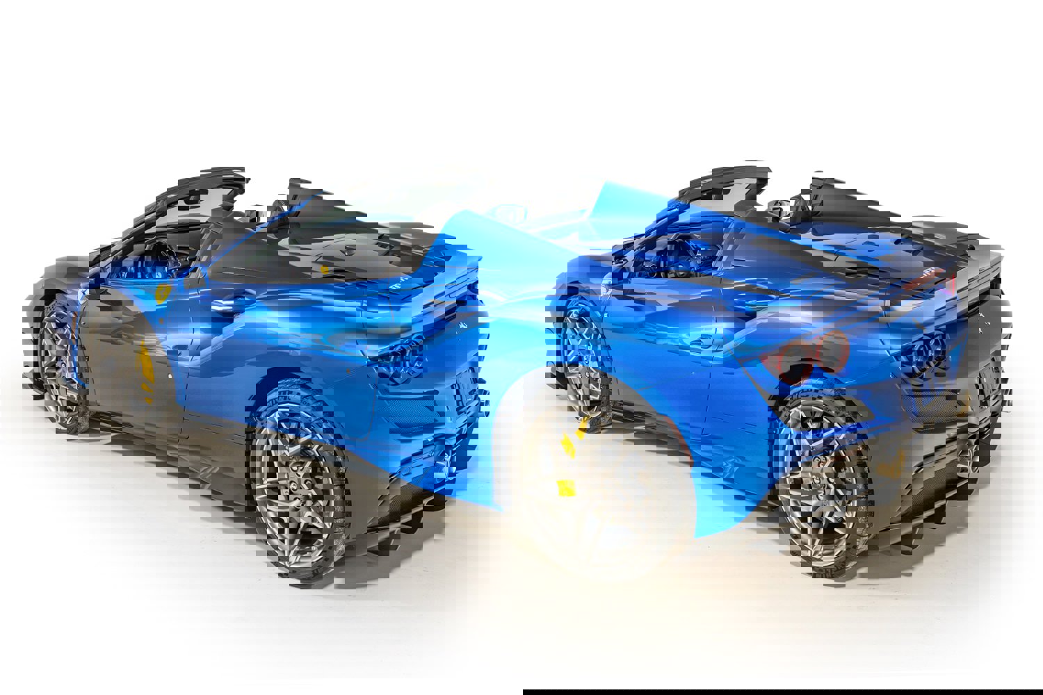 Certified 2021 Ferrari F8 Tributo image 4