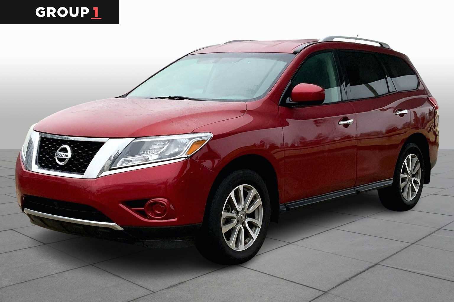 Used 2013 Nissan Pathfinder SV image 1