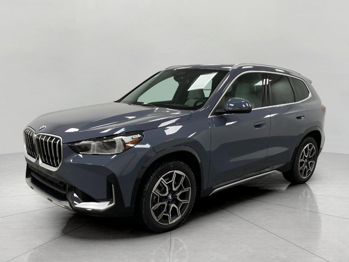 New 2026 BMW X1 xDrive28i w/ Technology Package AWD/4WD image 10