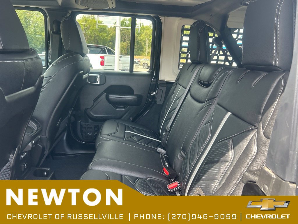 Used 2024 Jeep Wrangler Unlimited Rubicon w/ Technology Group AWD/4WD image 30