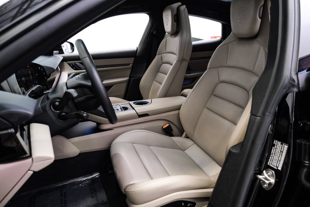 Used 2025 Porsche Taycan RWD image 29