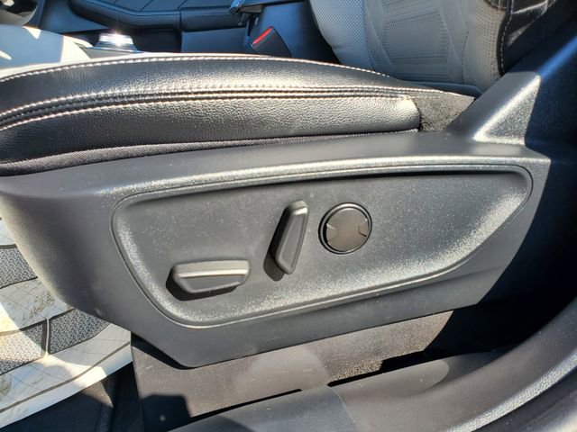Used 2024 Ford Escape Platinum w/ Premium Technology Package image 5