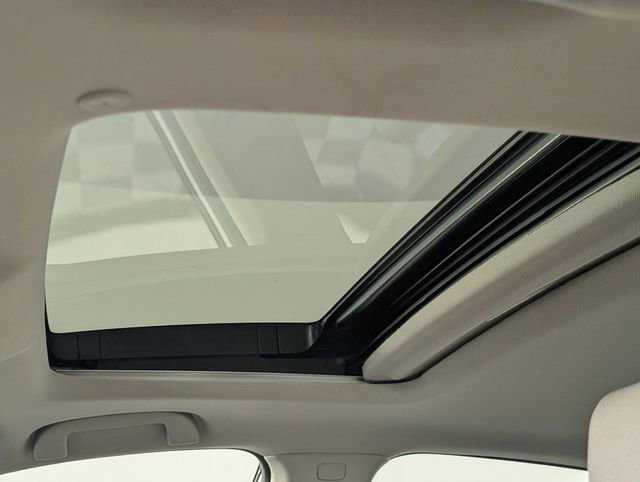 Used 2019 Honda Accord EX image 12