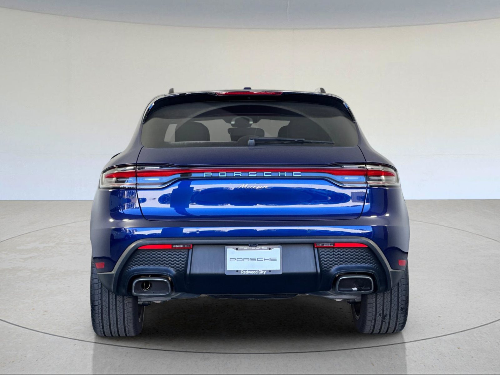 Certified 2026 Porsche Macan AWD/4WD image 7