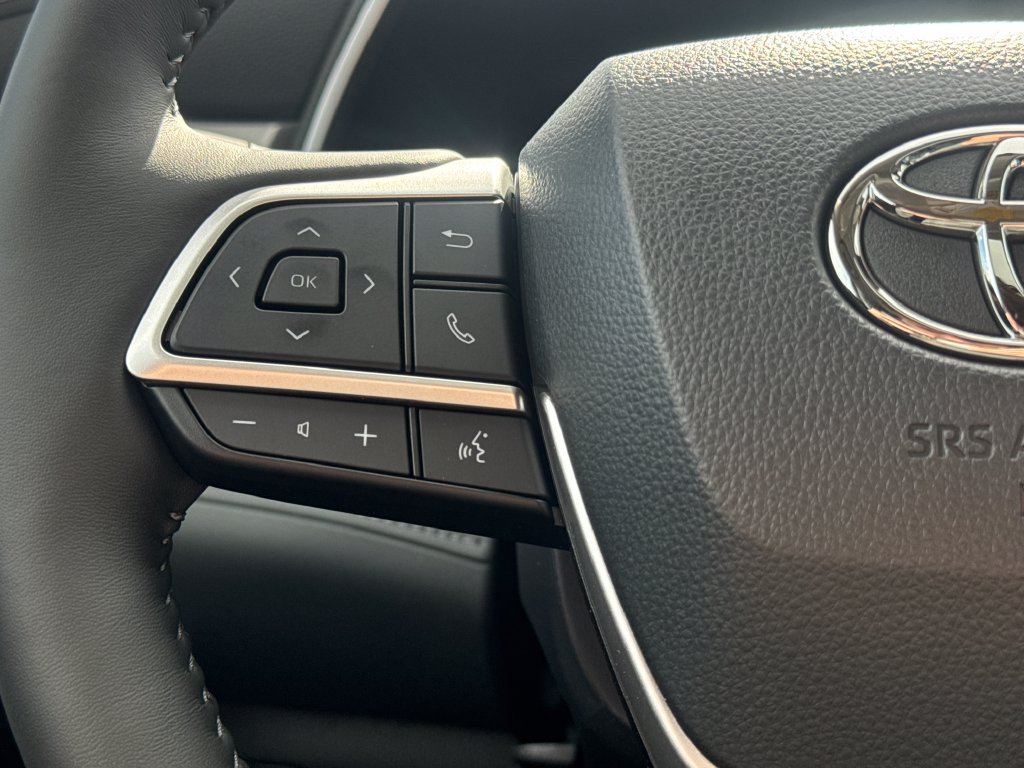 New 2026 Toyota Highlander Limited AWD/4WD image 18