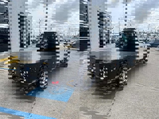 New 2025 Ford F550 4x4 SuperCab Super Duty image 7