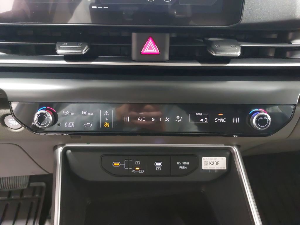 New 2026 Kia Carnival FWD image 22