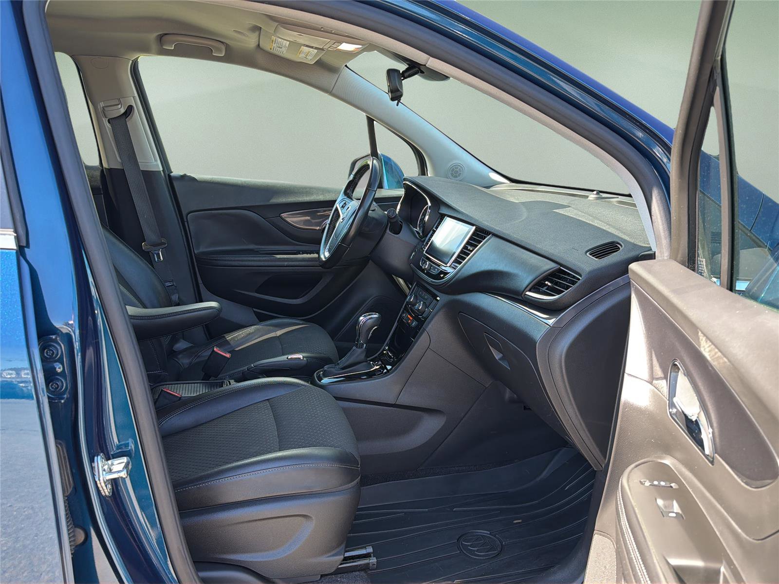 Used 2019 Buick Encore Preferred AWD/4WD image 13