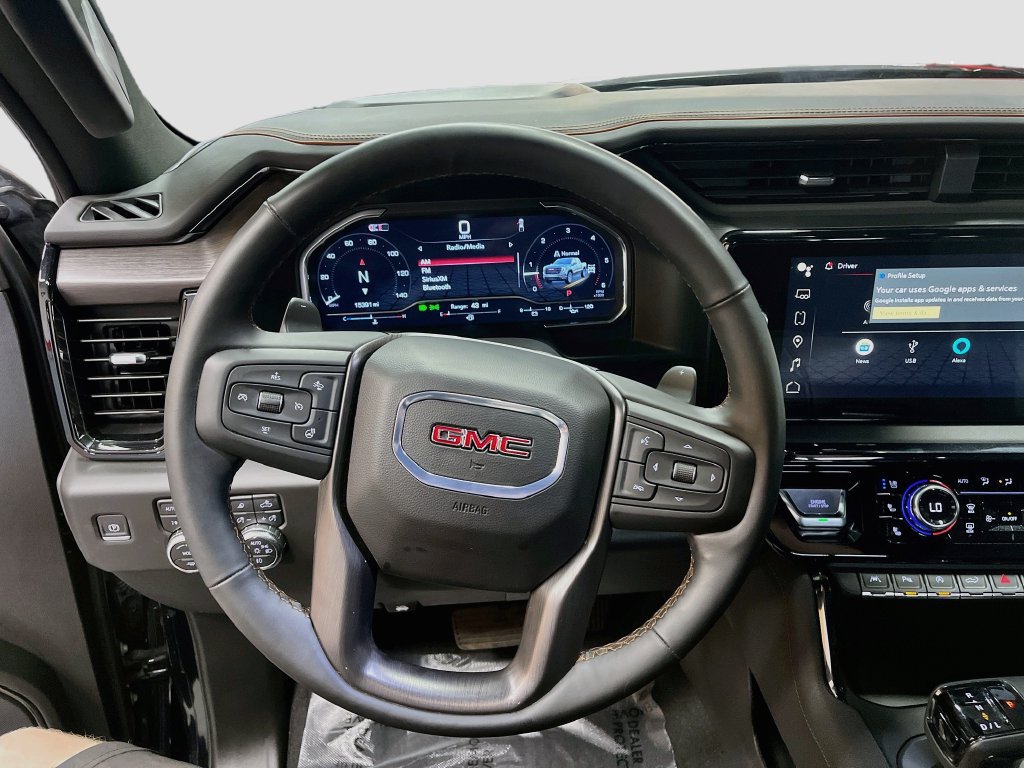 Used 2025 GMC Sierra 1500 AT4 w/ AT4 Premium Package AWD/4WD image 11