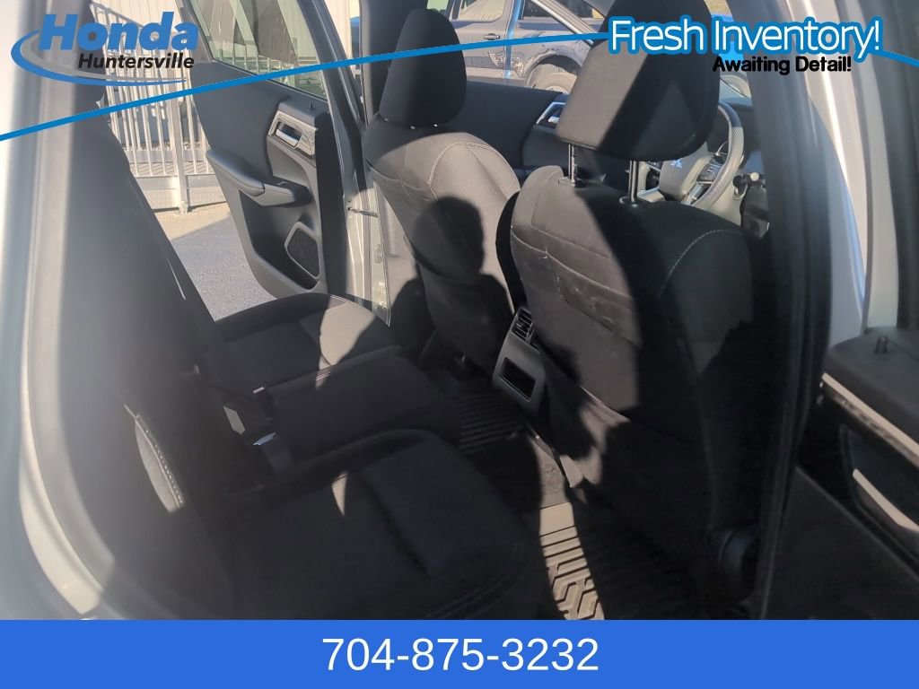 Used 2022 Mitsubishi Outlander ES image 14