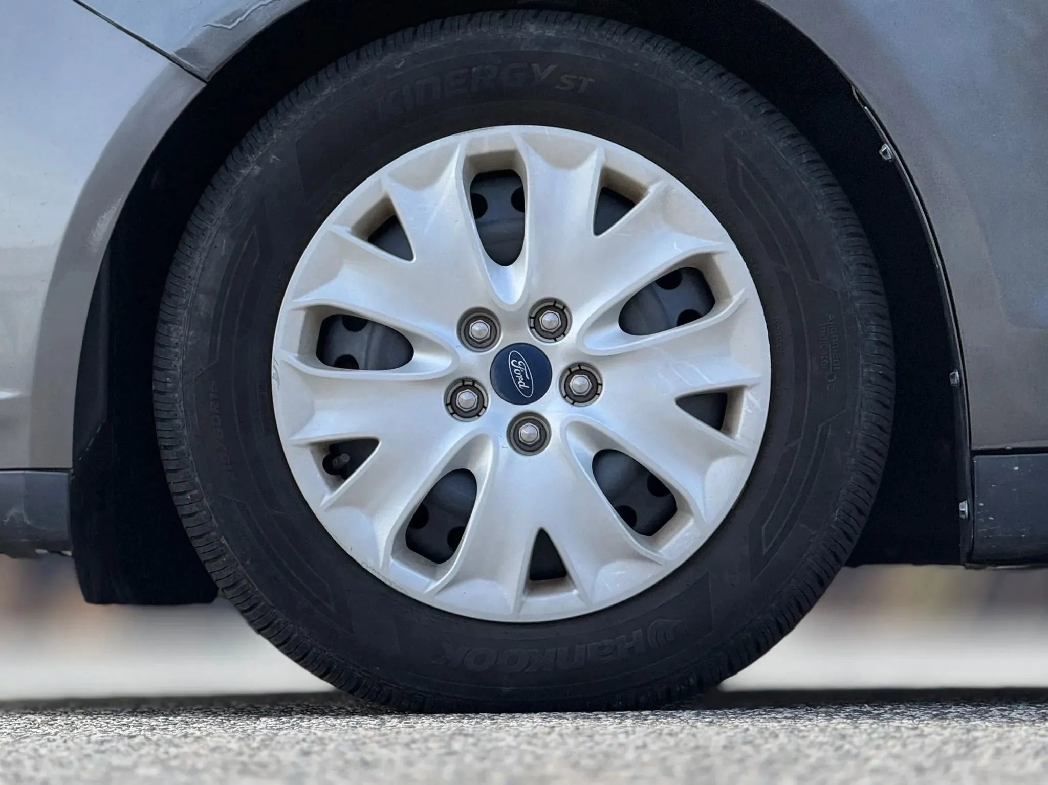 Used 2014 Ford Fusion S image 28