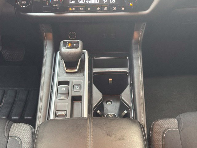 Used 2026 Nissan Pathfinder SV FWD image 18