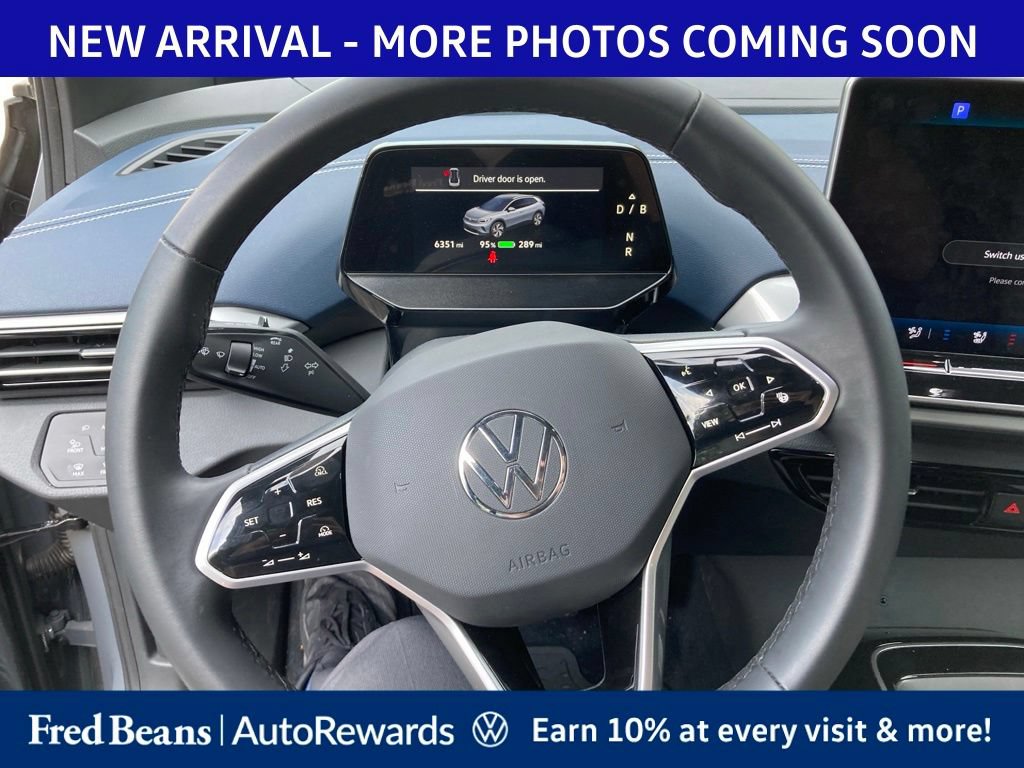 Used 2024 Volkswagen ID.4 Pro S AWD/4WD image 9