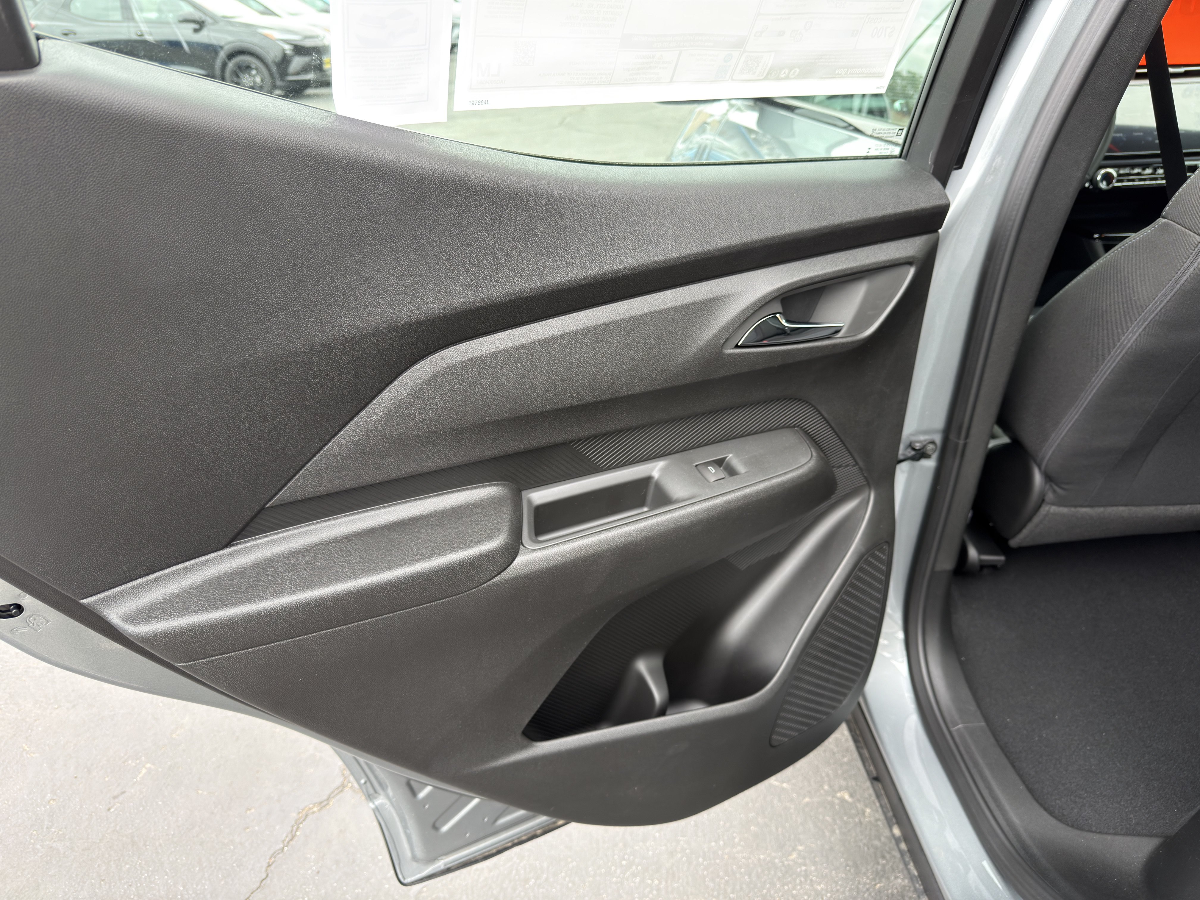 New 2027 Chevrolet Bolt LT w/ Comfort Package FWD image 19