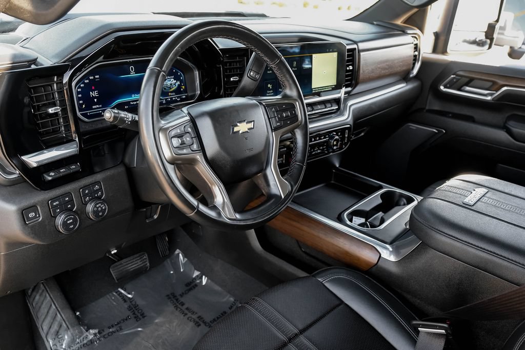 Used 2024 Chevrolet Silverado 3500 High Country w/ High Country Premium Package AWD/4WD image 12