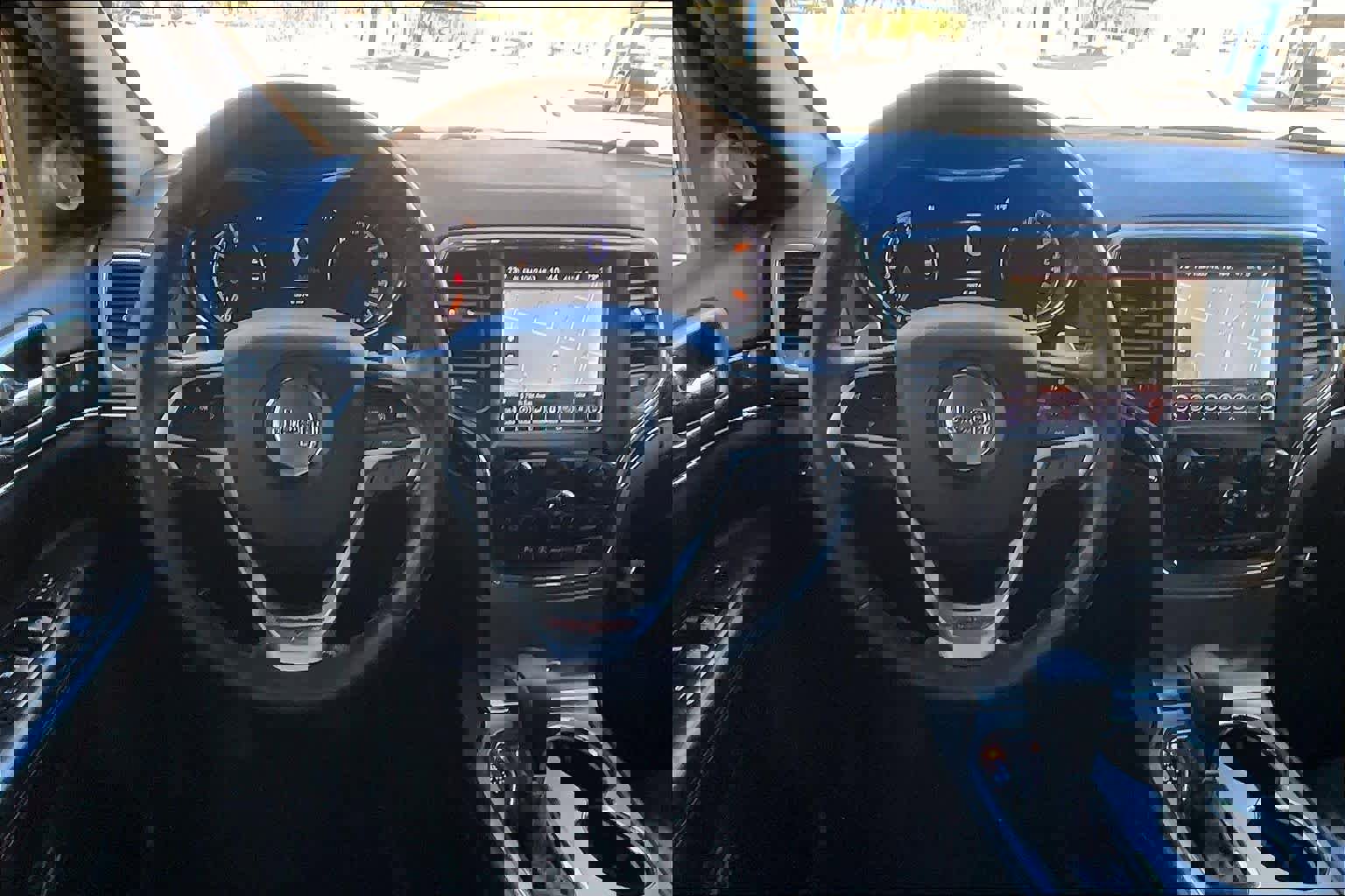 Used 2018 Jeep Grand Cherokee Trailhawk image 5