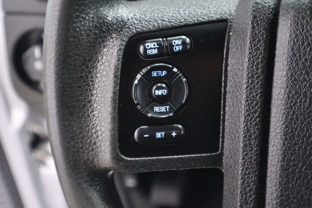 Used 2016 Ford F550 4x4 Regular Cab Super Duty image 19