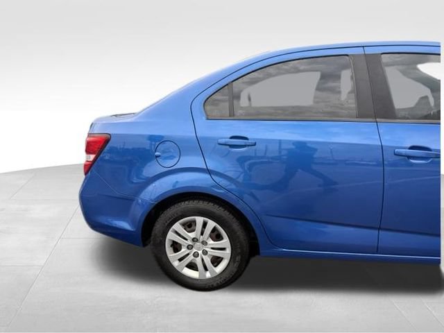 Used 2017 Chevrolet Sonic LS FWD image 4