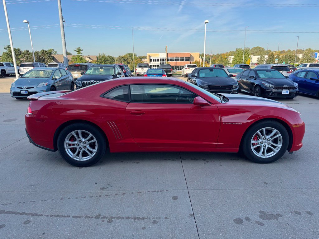 Used 2015 Chevrolet Camaro LS RWD image 4