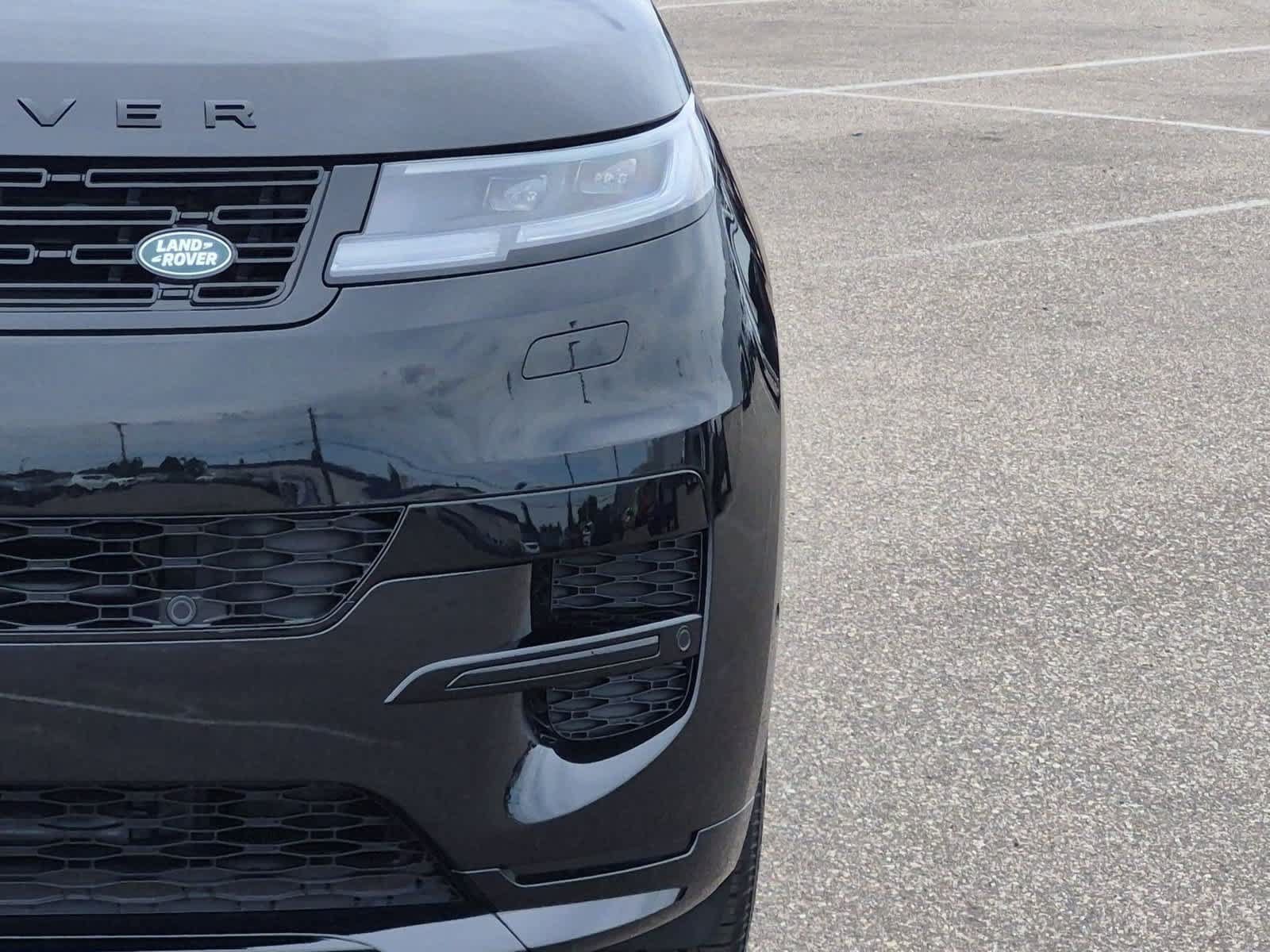 New 2027 Land Rover Range Rover Sport Dynamic SE AWD/4WD image 10