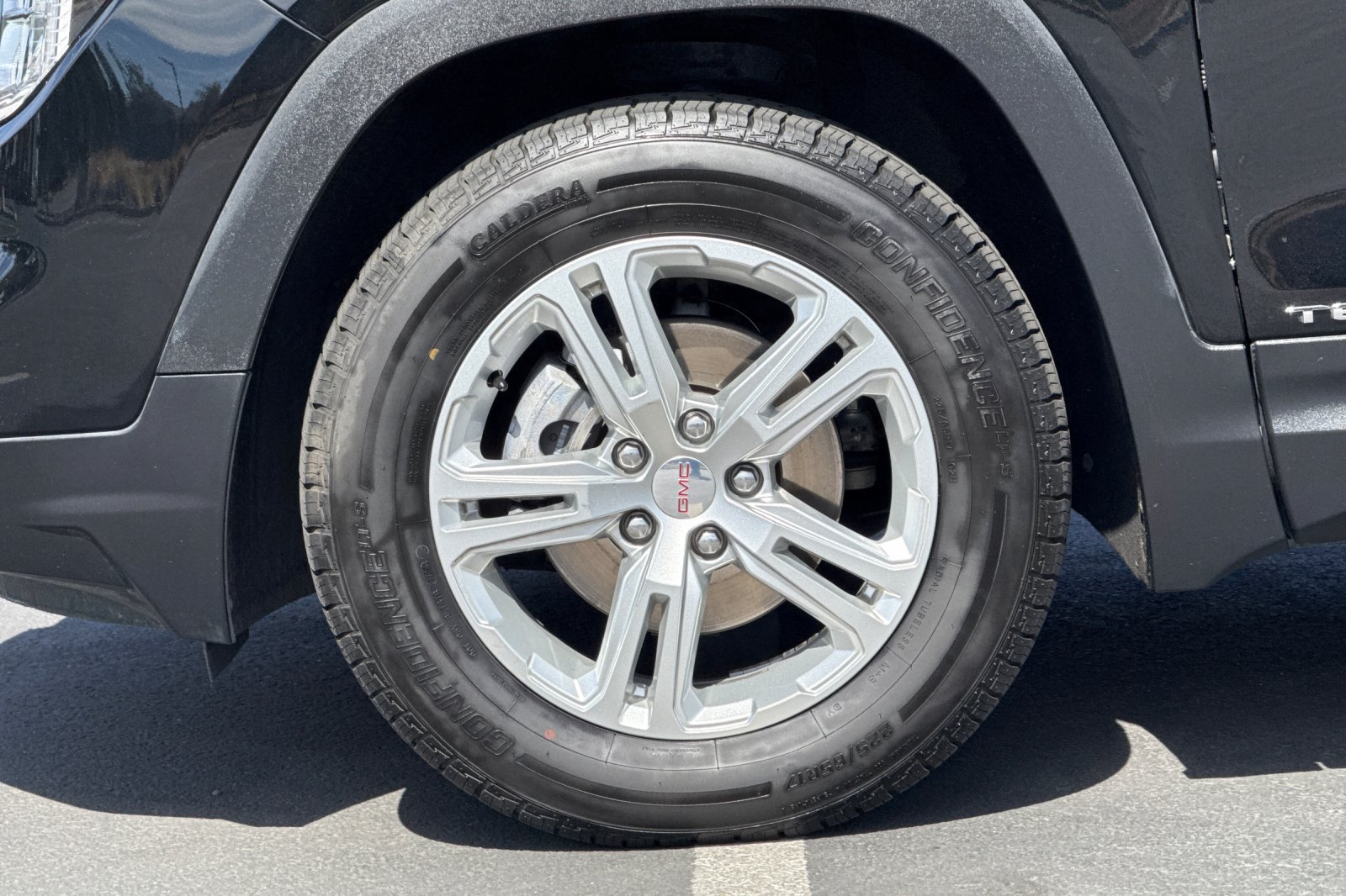 Used 2024 GMC Terrain SLE AWD/4WD image 14