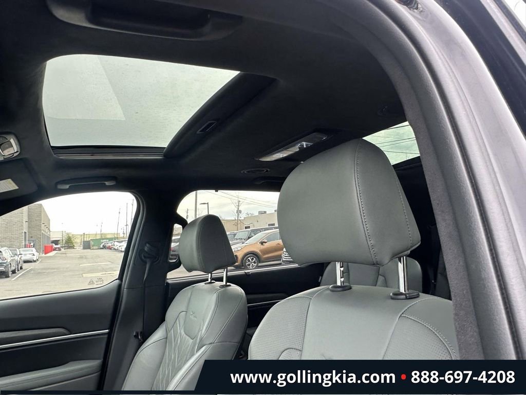Certified 2023 Kia Telluride SX Prestige X-Pro AWD/4WD image 19