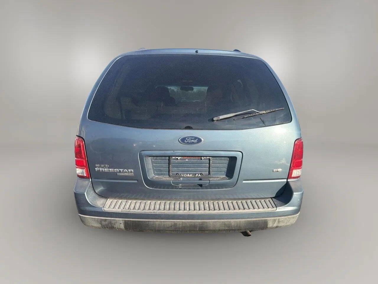Used 2006 Ford Freestar SE FWD image 3