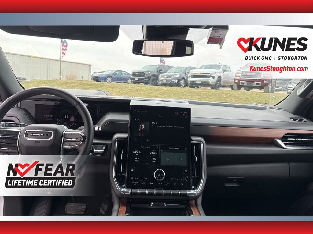 Used 2025 GMC Yukon Denali AWD/4WD image 41