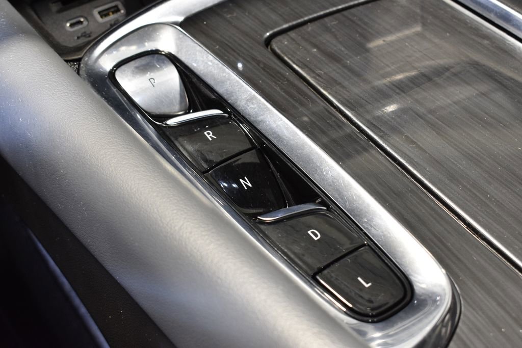 Used 2023 Buick Enclave Essence w/ Experience Buick Package image 25