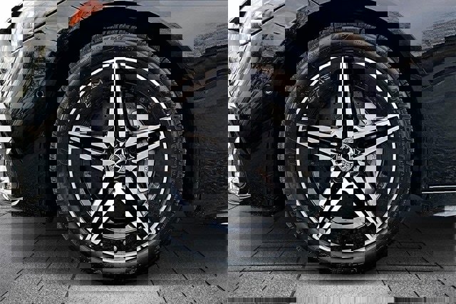 Used 2025 Mercedes-Benz C 300 4MATIC Sedan image 37