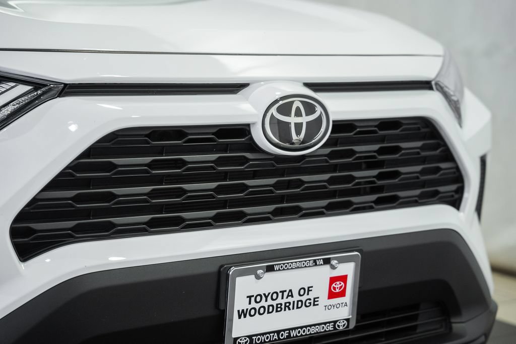 Used 2025 Toyota RAV4 XLE w/ Convenience Package AWD/4WD image 11