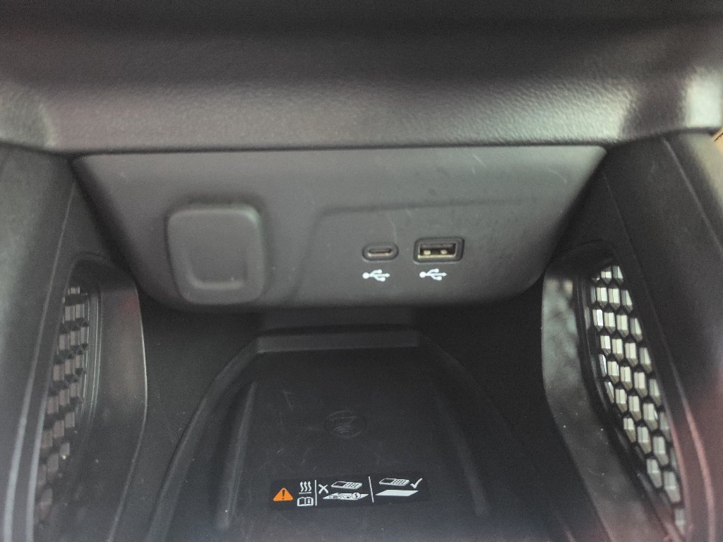 Used 2024 Chevrolet TrailBlazer RS w/ Convenience Package FWD image 28