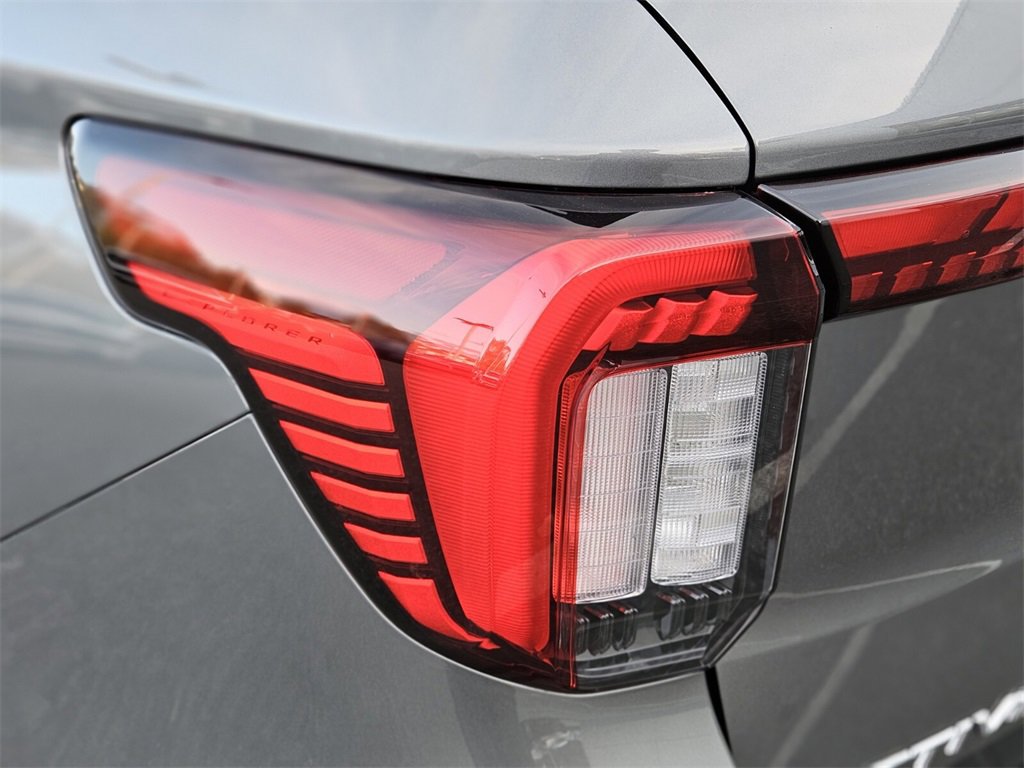 New 2026 Ford Explorer Active image 9