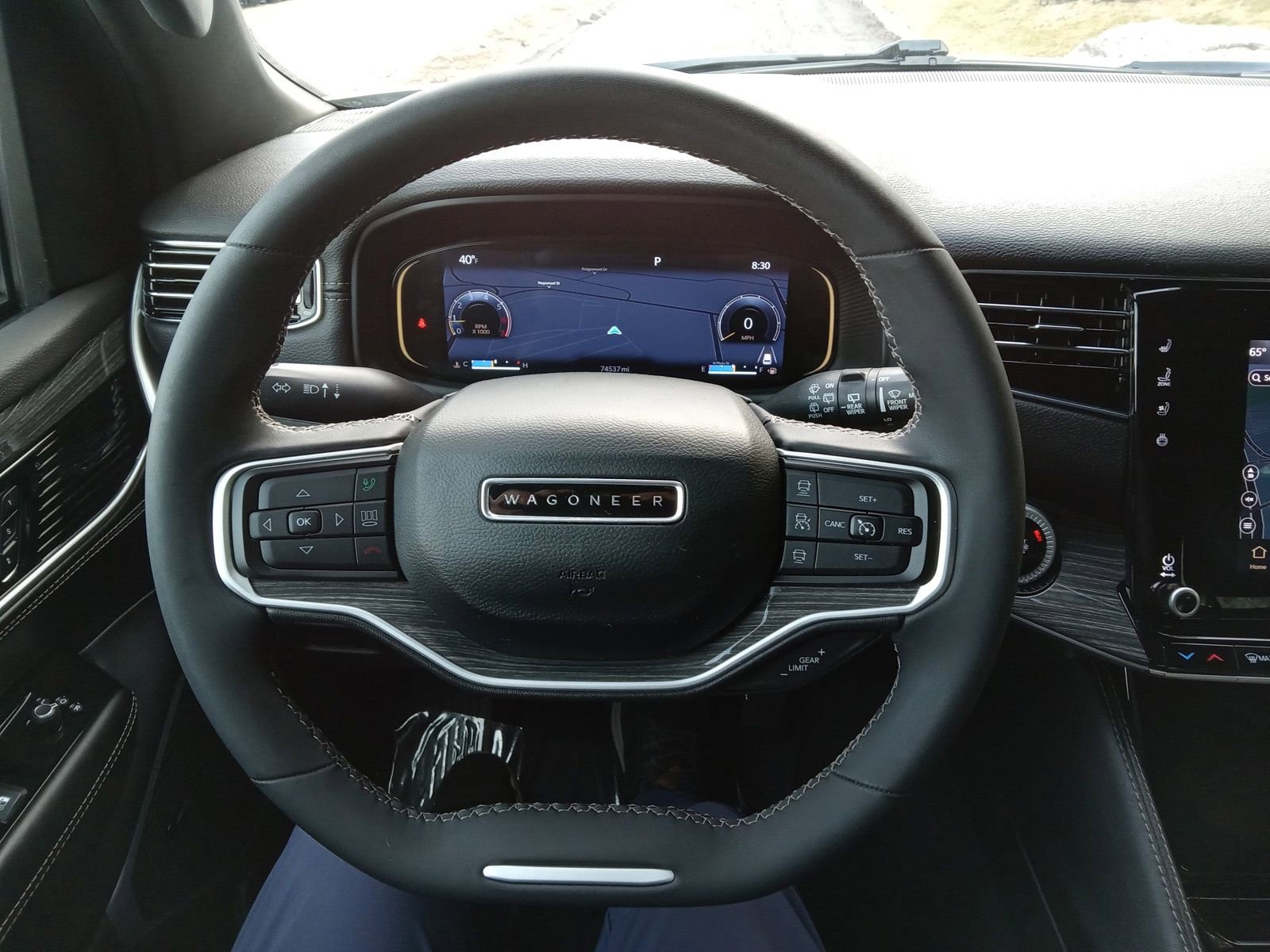 Used 2022 Jeep Wagoneer Series II AWD/4WD image 13