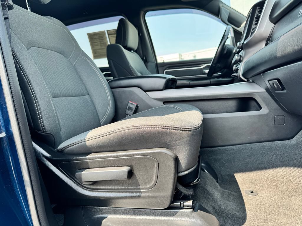 Used 2022 RAM 1500 Big Horn AWD/4WD image 12