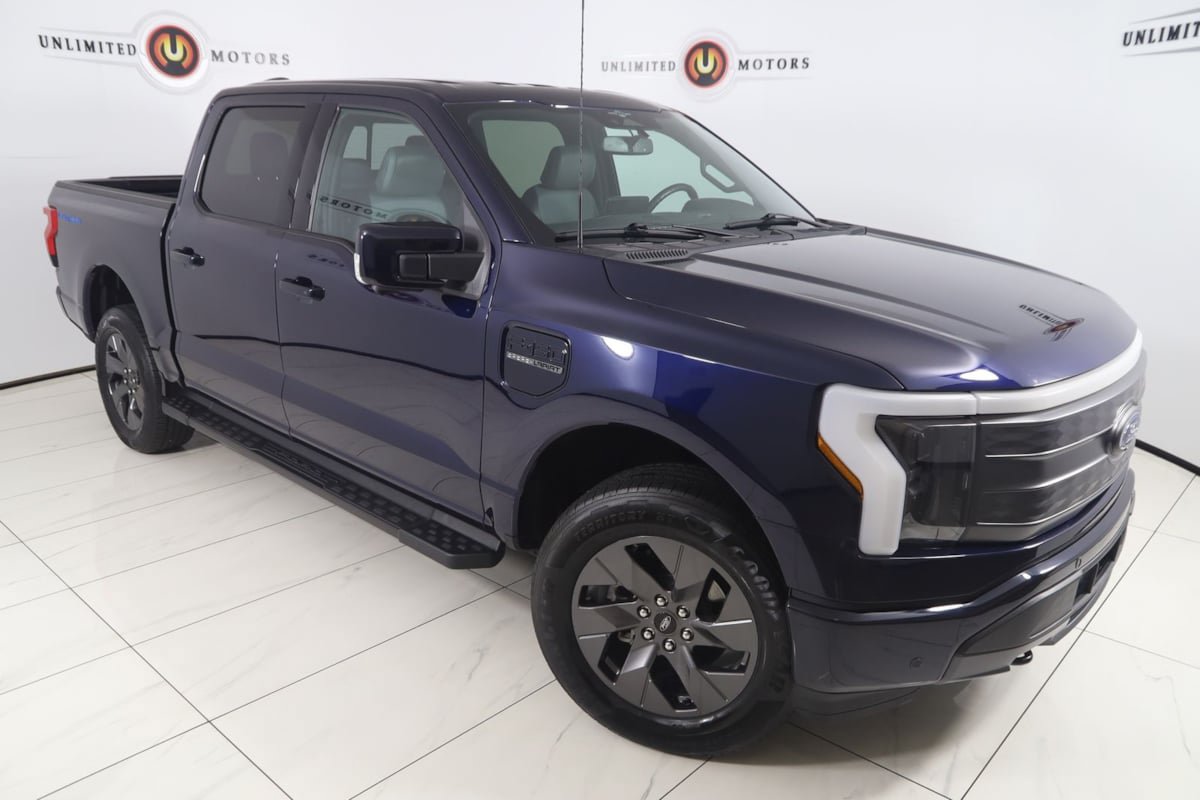 Used 2023 Ford F150 Lightning Lariat AWD/4WD image 17