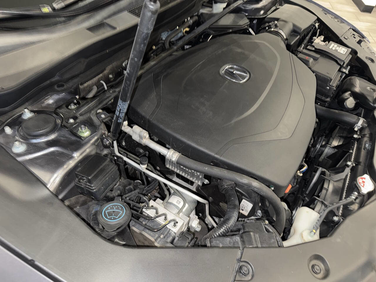 Used 2017 Acura TLX V6 w/ Advance Package image 31