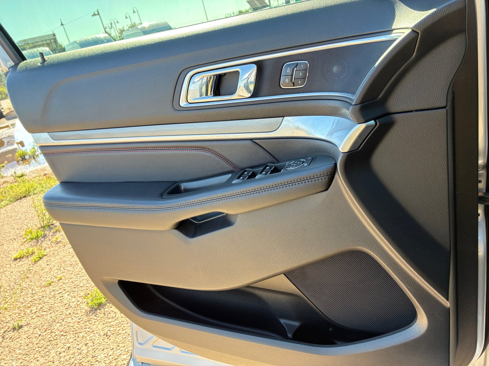 Used 2018 Ford Explorer Sport w/ Equipment Group 401A AWD/4WD image 13