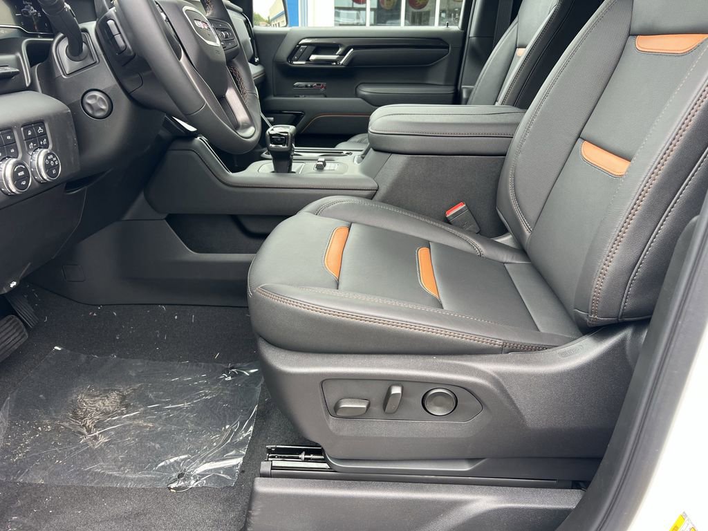 New 2025 GMC Sierra 1500 AT4 w/ Technology Package image 17